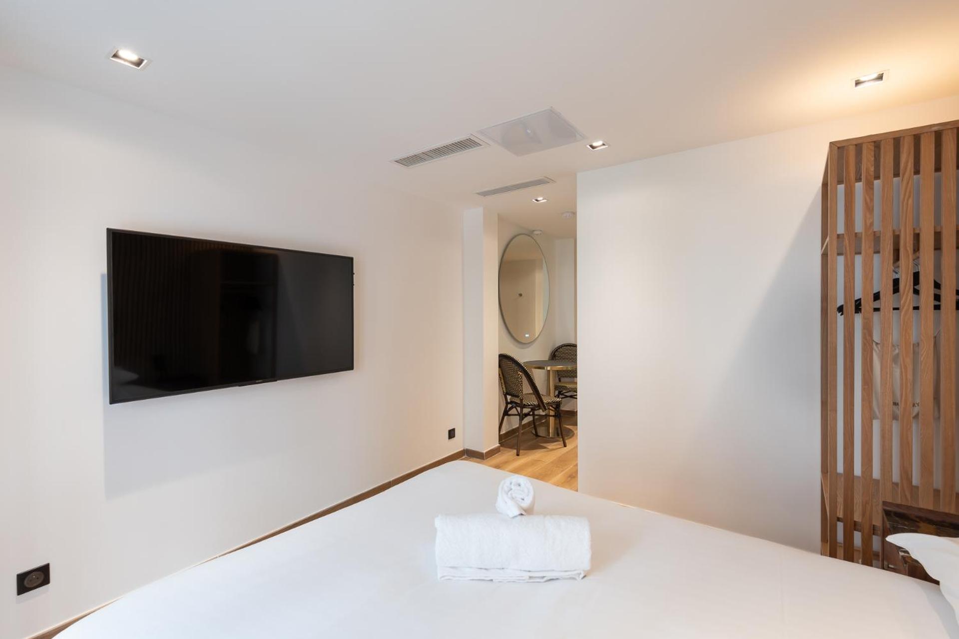 Les Suites Hcr Paris Eksteriør bilde