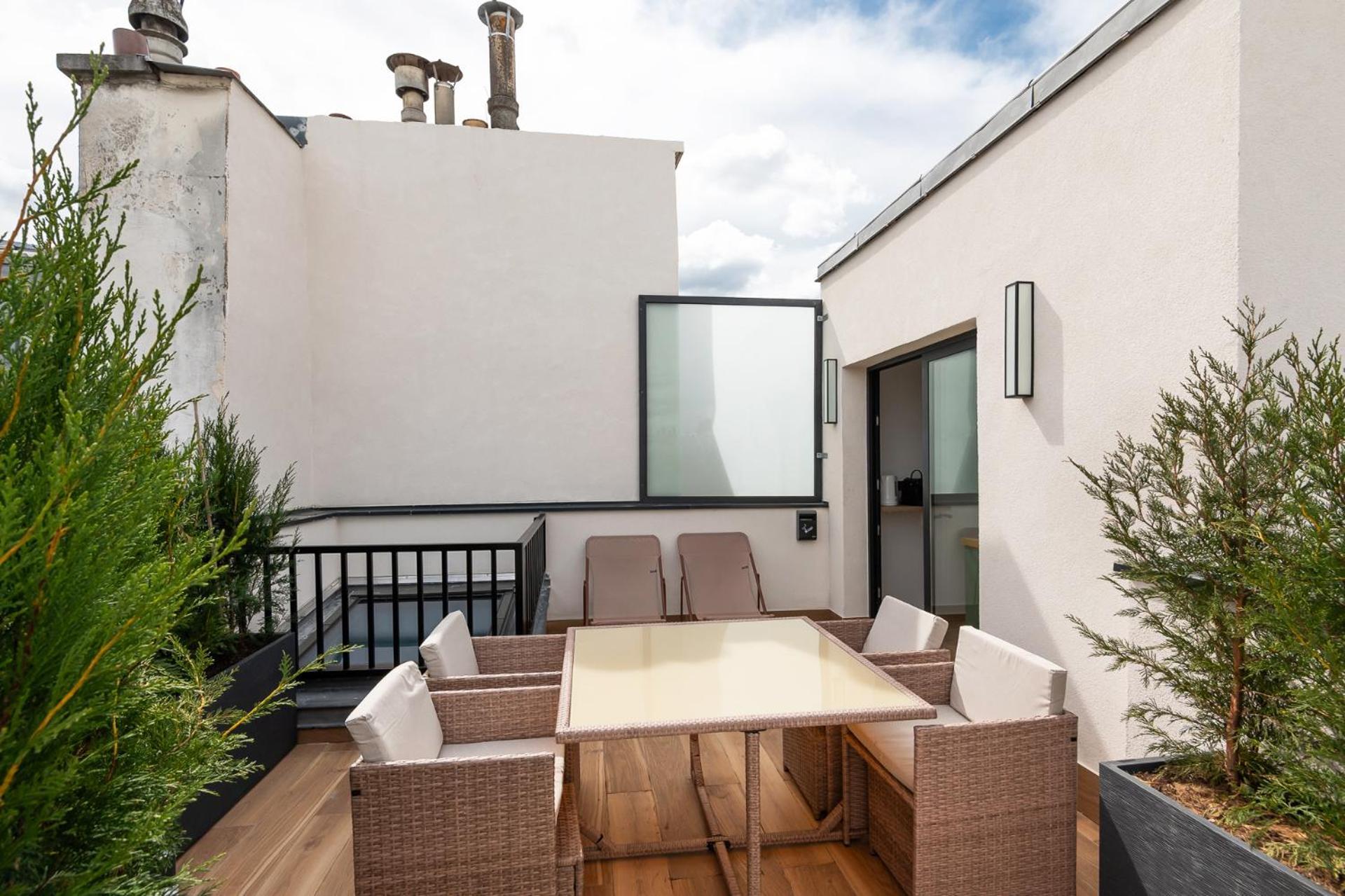 Les Suites Hcr Paris Eksteriør bilde