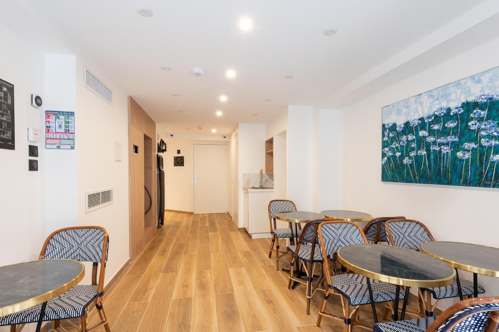 Les Suites Hcr Paris Eksteriør bilde